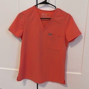 FIGS SCRUBS neon pink XS with jogger pants